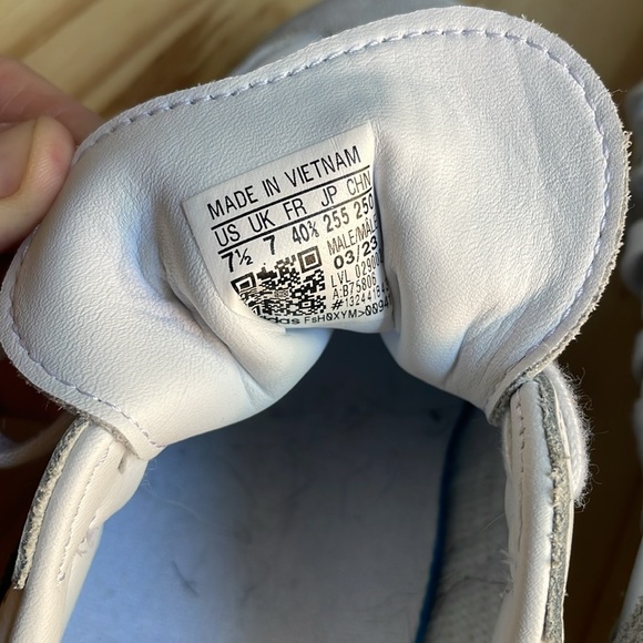 Sambas - Picture 5 of 6